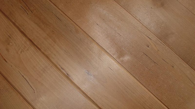 地暖用竹地板，防潮是关键一步？**